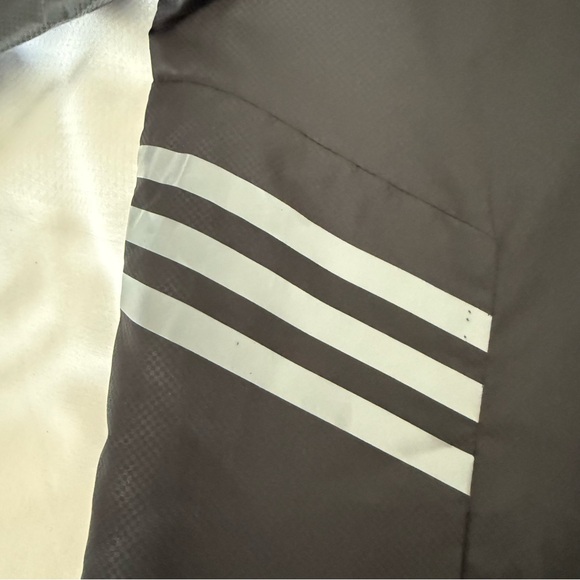 Adidas Black Golf Shirt - Picture 4 of 13
